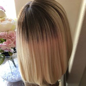 Heat resistant blonde w/ Dark brown roots Bob Wig